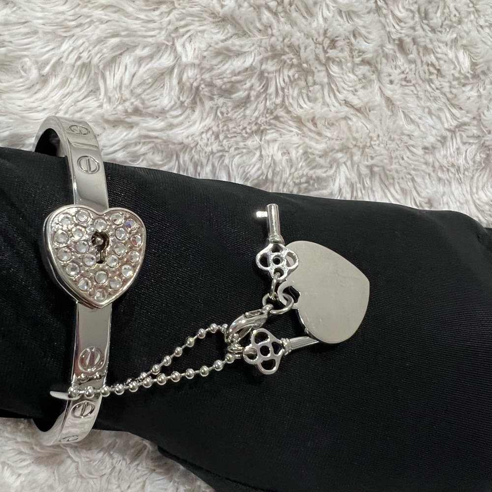 Things Remembered Silver Heart Charm Bracelet
